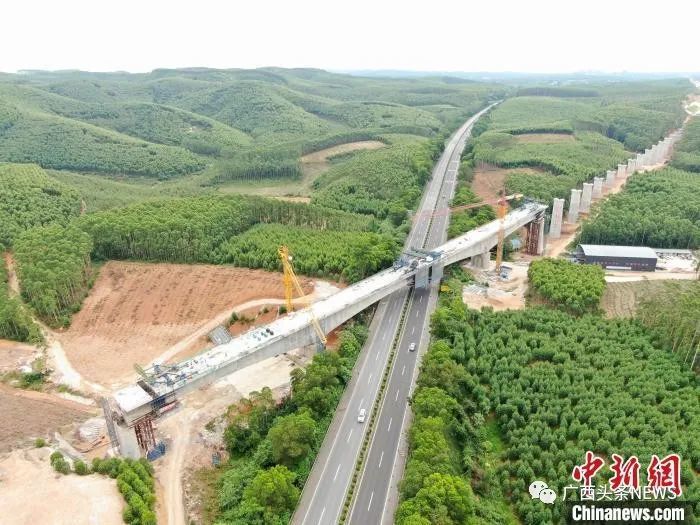 廣西鐵路發(fā)展動(dòng)態(tài)，最新消息全面解析